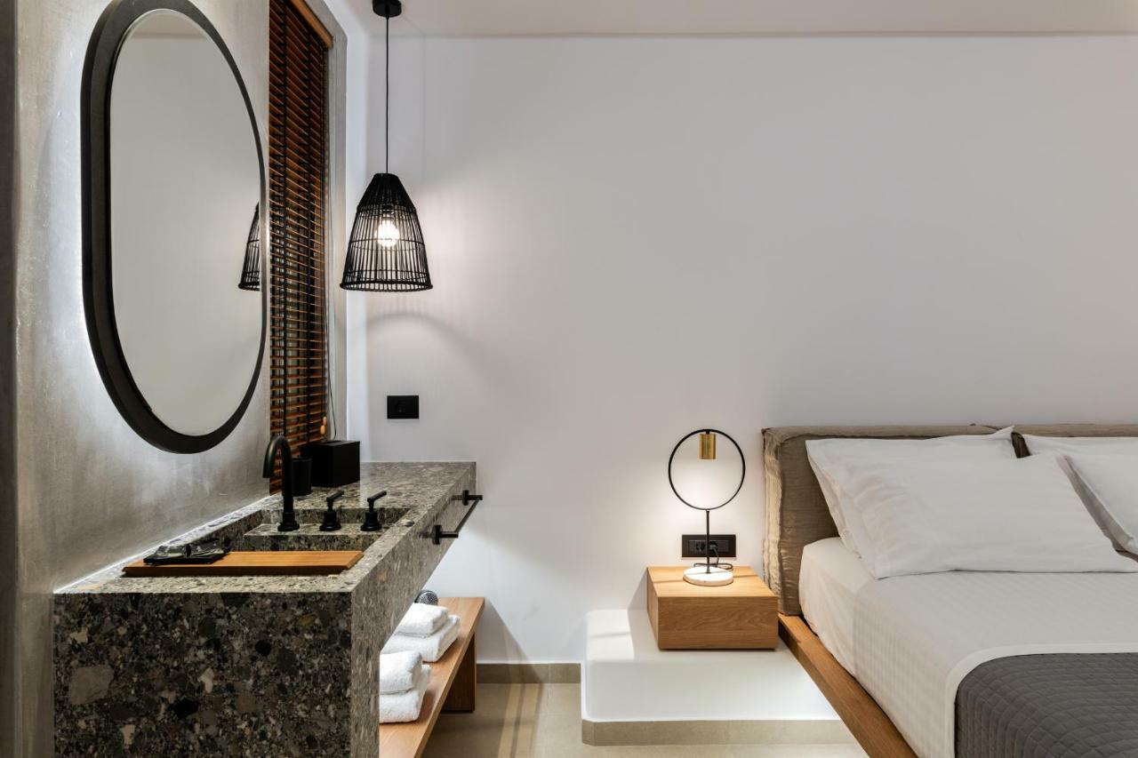Avra Mykonos * Tourlos