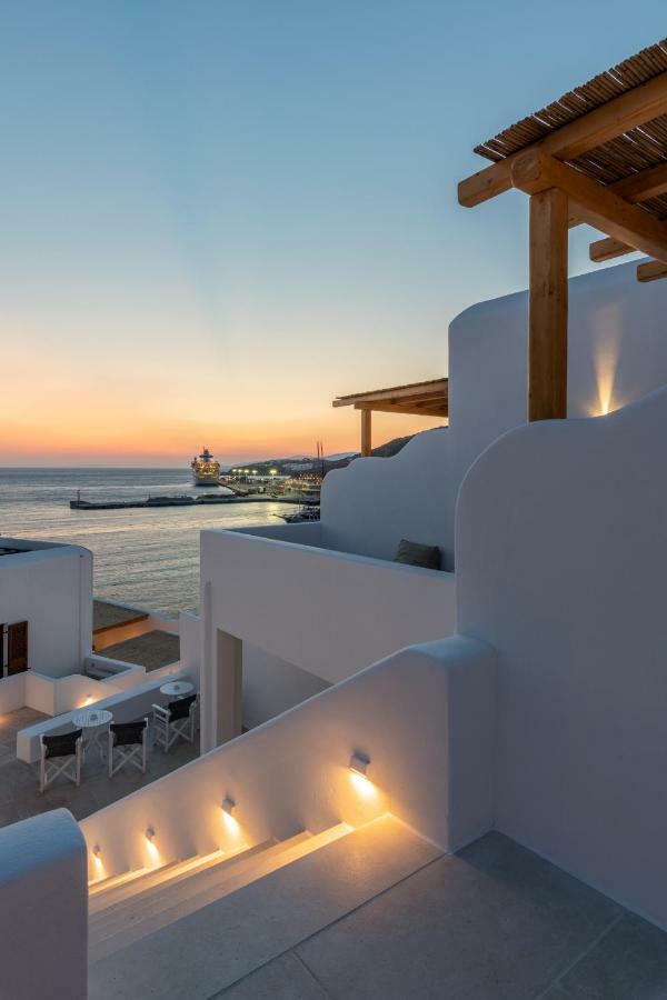 Avra Mykonos Tourlos